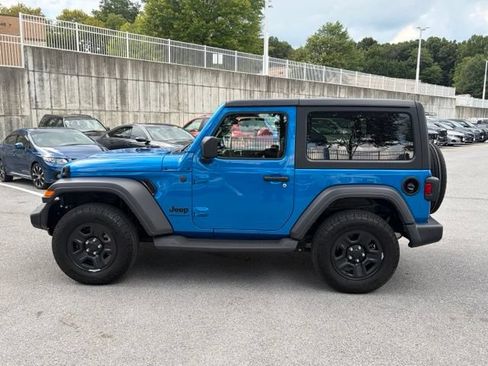 Used 2024 Jeep Wrangler Sport AWD/4WD image 4