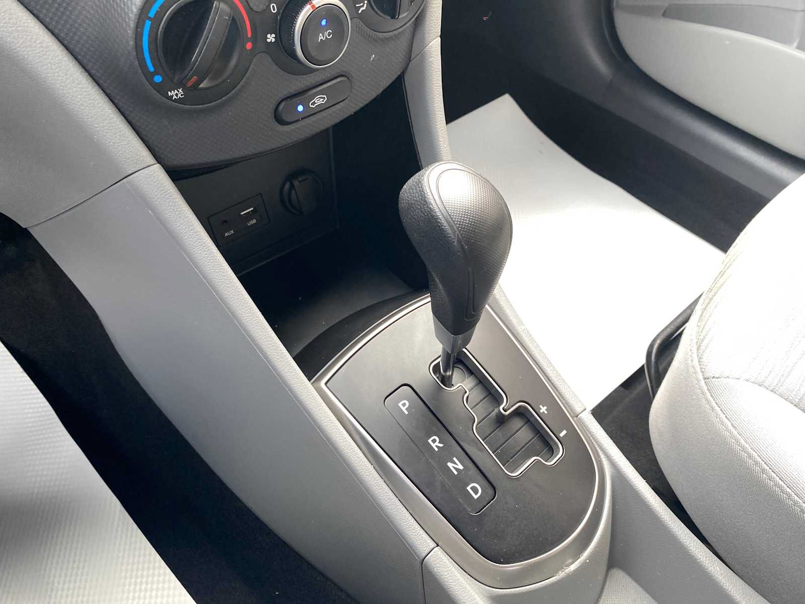 Used 2016 Hyundai Accent SE FWD image 17