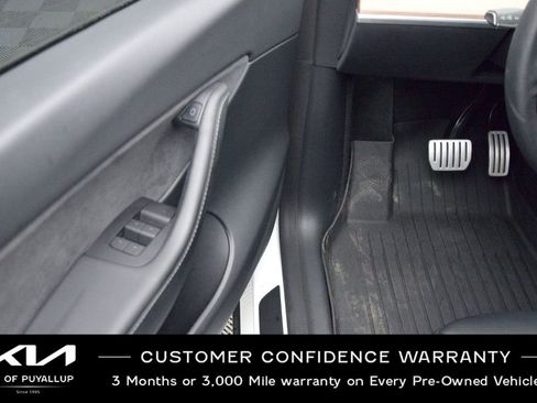 Used 2022 Tesla Model Y Performance image 27