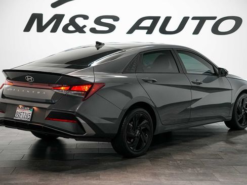 Used 2026 Hyundai Elantra Sport FWD image 4