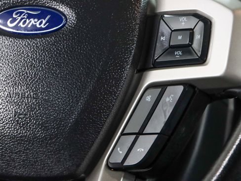 Used 2022 Ford F250 Lariat w/ Tremor Off-Road Package AWD/4WD image 15
