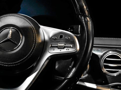 Used 2019 Mercedes-Benz S 560 Sedan image 17