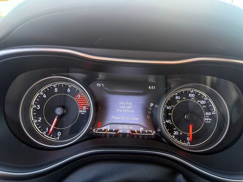 Used 2020 Jeep Cherokee Limited AWD/4WD image 16