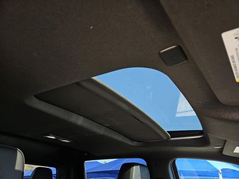 Used 2024 Chevrolet Silverado 2500 High Country w/ High Country Premium Package image 13