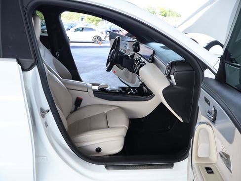 Used 2020 Mercedes-Benz CLA 250 image 38