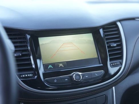 Used 2017 Chevrolet Trax LT w/ LT Convenience Package image 26