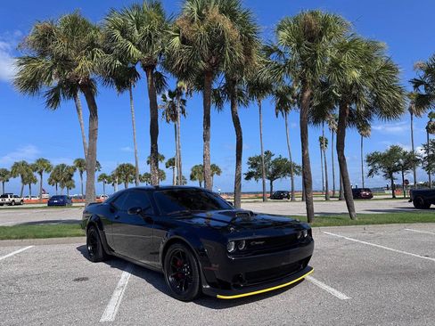 Used 2023 Dodge Challenger R/T Scat Pack RWD image 6