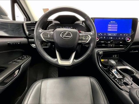 Used 2023 Lexus NX 350 AWD image 4