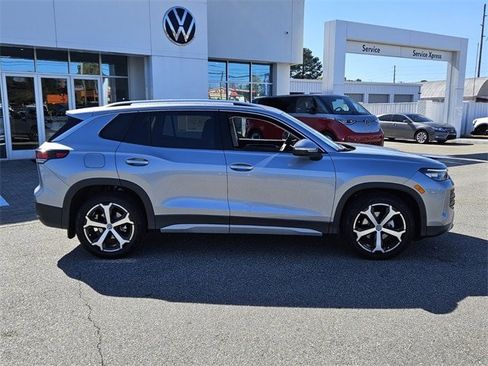 New 2026 Volkswagen Tiguan SE image 15