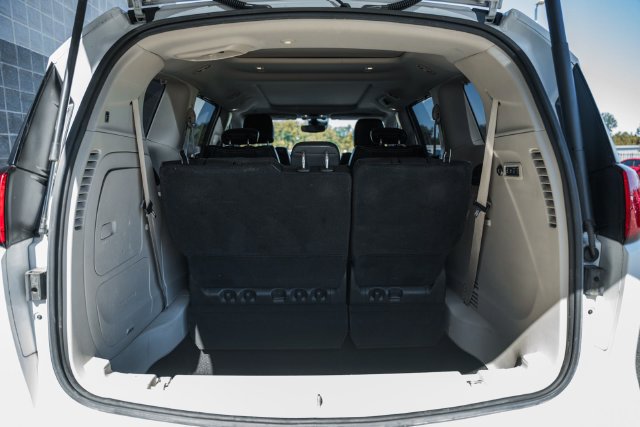 Used 2019 Chrysler Pacifica Limited FWD image 12
