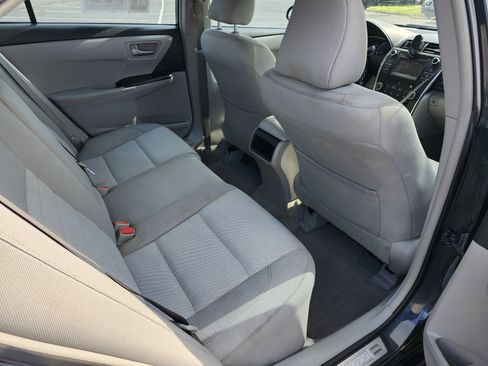 Used 2016 Toyota Camry LE w/ Protection Package (Q2) FWD image 15