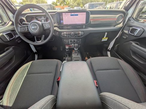 New 2025 Jeep Gladiator Rubicon image 13