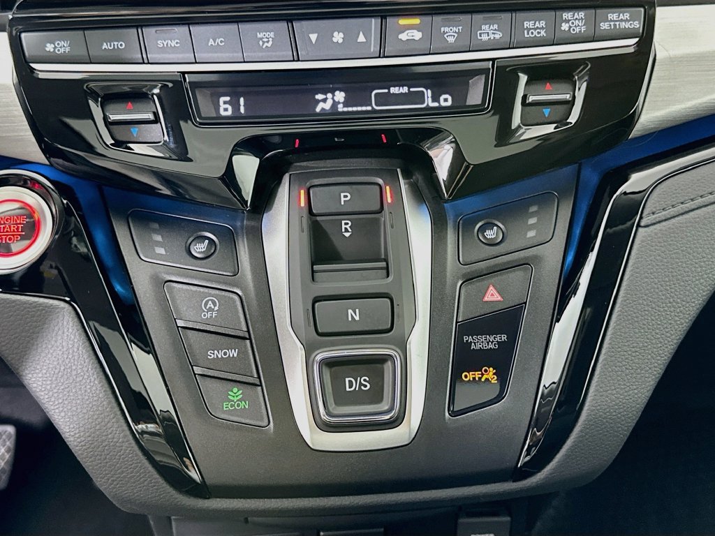 Certified 2026 Honda Odyssey Touring image 16
