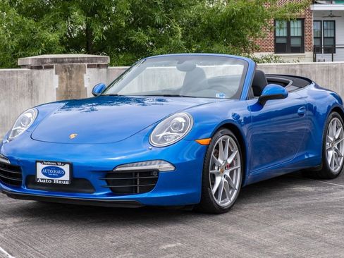Used 2016 Porsche 911 Carrera S RWD image 3