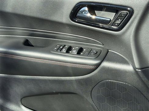 Used 2025 Dodge Durango GT image 37