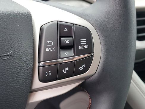 New 2026 Ford Explorer Active image 16