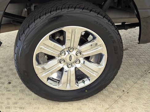 Certified 2019 Ford F150 XLT w/ Equipment Group 302A Luxury image 12