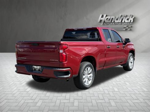 Used 2020 Chevrolet Silverado 1500 Custom w/ Custom Value Package RWD image 10