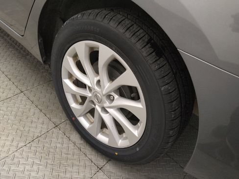 Used 2018 Nissan Sentra SV FWD image 31