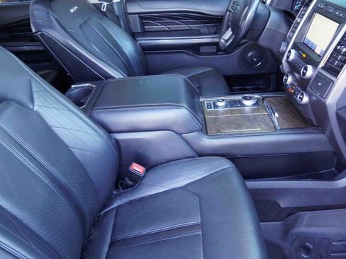 Used 2020 Ford Expedition Max Platinum image 12