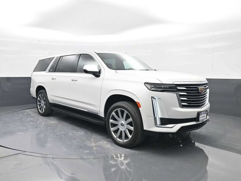 Used 2023 Cadillac Escalade ESV Premium Luxury Platinum image 1