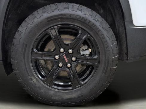 Used 2023 GMC Acadia AT4 w/ GMC Pro Grade Package AWD/4WD image 33