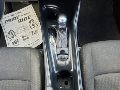 Used 2018 Toyota C-HR XLE FWD image 34