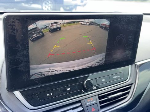 Certified 2024 Nissan Altima 2.5 SR w/ SR Premium Package FWD image 19