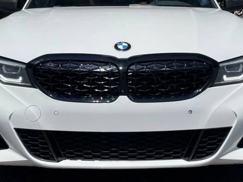 Used 2021 BMW 330i Sedan w/ M Sport Package RWD image 11