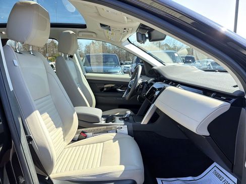 Used 2025 Land Rover Discovery Sport S image 15