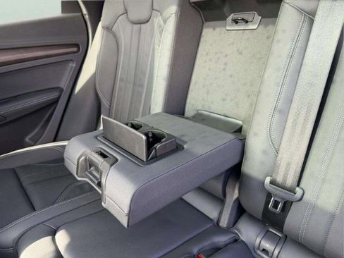 Certified 2025 Audi Q5 e Premium Plus w/ Premium Plus Package image 24