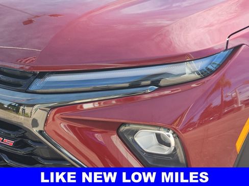 Used 2025 Chevrolet TrailBlazer RS w/ Driver Confidence Package image 32