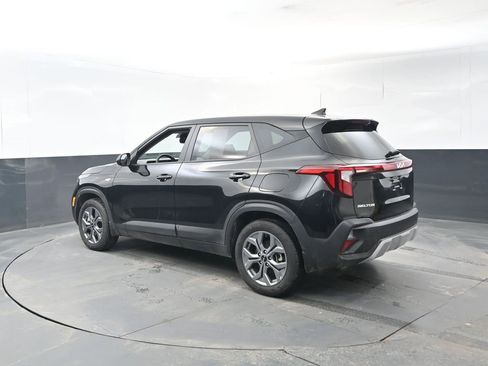 Used 2026 Kia Seltos LX image 3