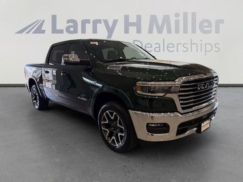 New 2026 RAM 1500 Laramie AWD/4WD image 7