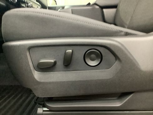 New 2026 GMC Sierra 1500 SLE image 14