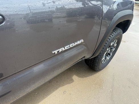 Used 2019 Toyota Tacoma TRD Off-Road AWD/4WD image 22