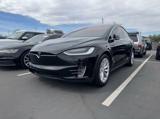 Used 2018 Tesla Model X 75D video 1