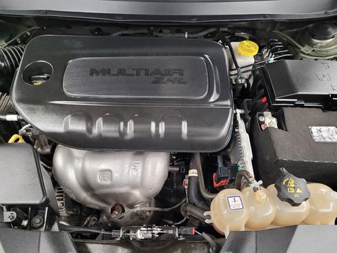 Used 2020 Jeep Cherokee Latitude Plus w/ Mopar Interior Package FWD image 30