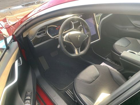Used 2013 Tesla Model S image 11