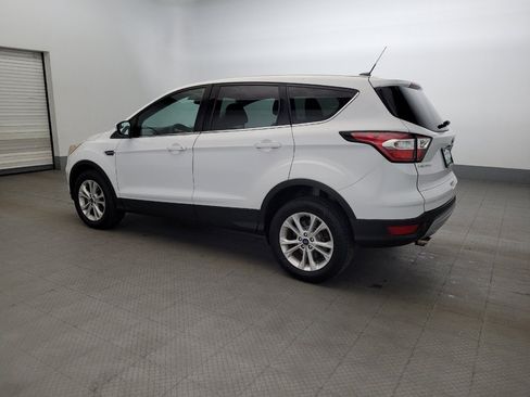 Used 2017 Ford Escape SE AWD/4WD image 3