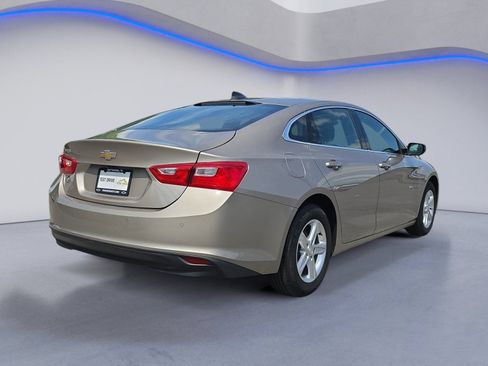 Used 2022 Chevrolet Malibu LS w/ Driver Confidence Package II FWD image 9