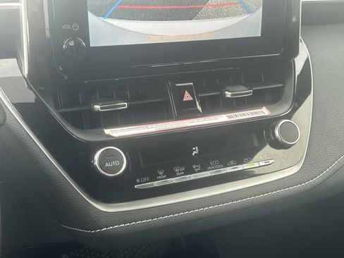 Certified 2025 Toyota Corolla SE FWD image 19