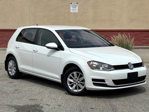 Used 2016 Volkswagen Golf S image 1
