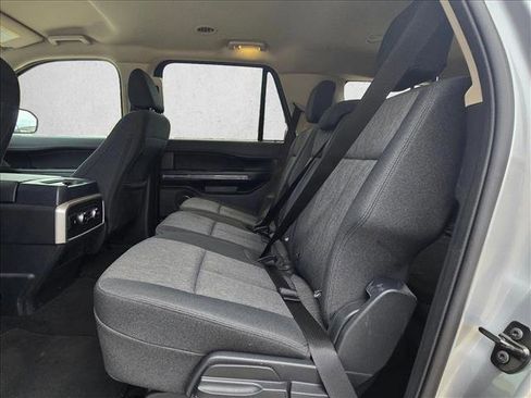 Used 2024 Ford Expedition Max XLT image 14