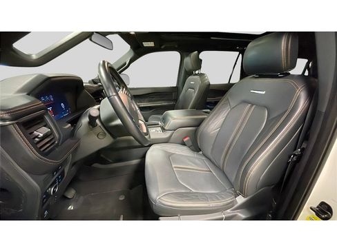Used 2024 Ford Expedition Max Platinum AWD/4WD image 12
