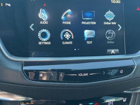 Used 2019 Cadillac XT5 Luxury w/ Sport Package image 11