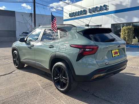 Used 2024 Chevrolet Trax ACTIV w/ Driver Confidence Package image 7