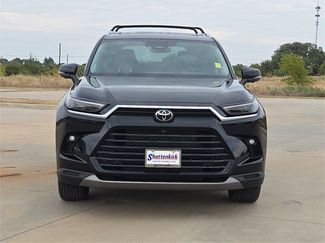 Used 2025 Toyota Grand Highlander Limited video 2