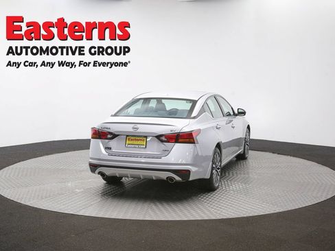 Used 2023 Nissan Altima 2.5 SV w/ SV Premium Package AWD/4WD image 42
