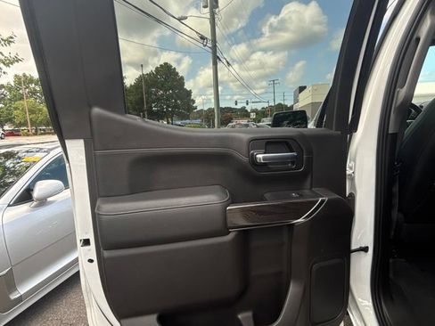 Used 2021 Chevrolet Silverado 1500 LTZ AWD/4WD image 16